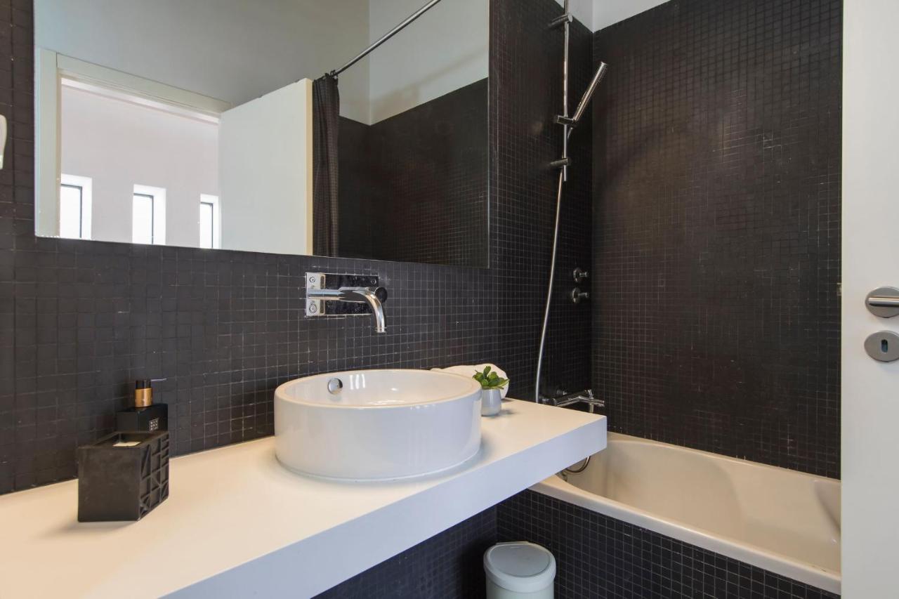 Bairro Alto Stunning Flat With Balcony By Lovelystay Lisboa 外观 照片
